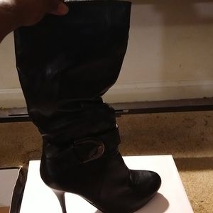 High heel boots
